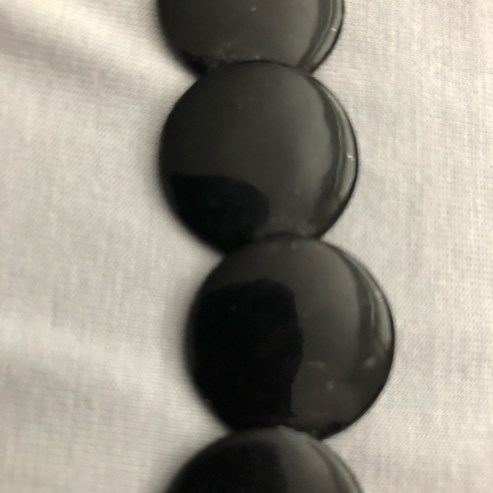 Black flat bead necklace